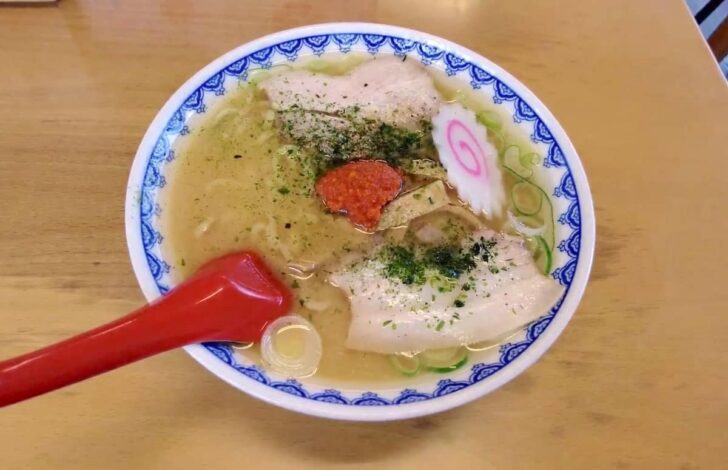 龍上海の赤湯からみそラーメン